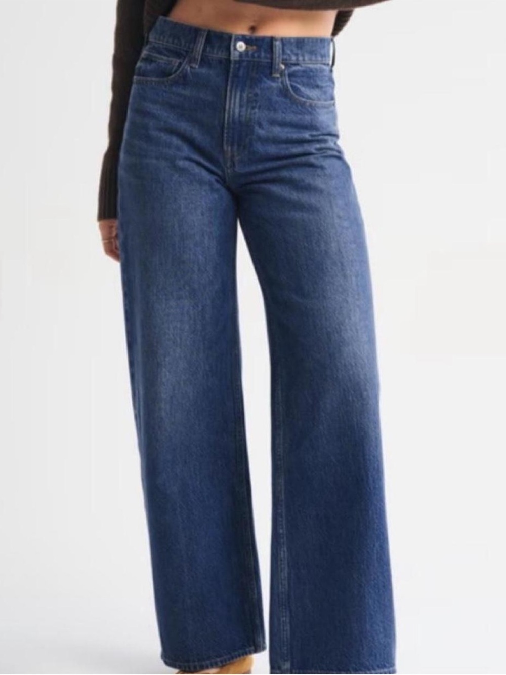 Abercrombie & Fitch Wide Leg High-Rise Jeans in Dark Blue